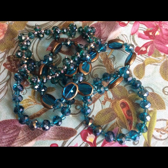 Aurora Borealis & Gold Bead  Stretch Bracelet NWOT - Picture 6 of 8